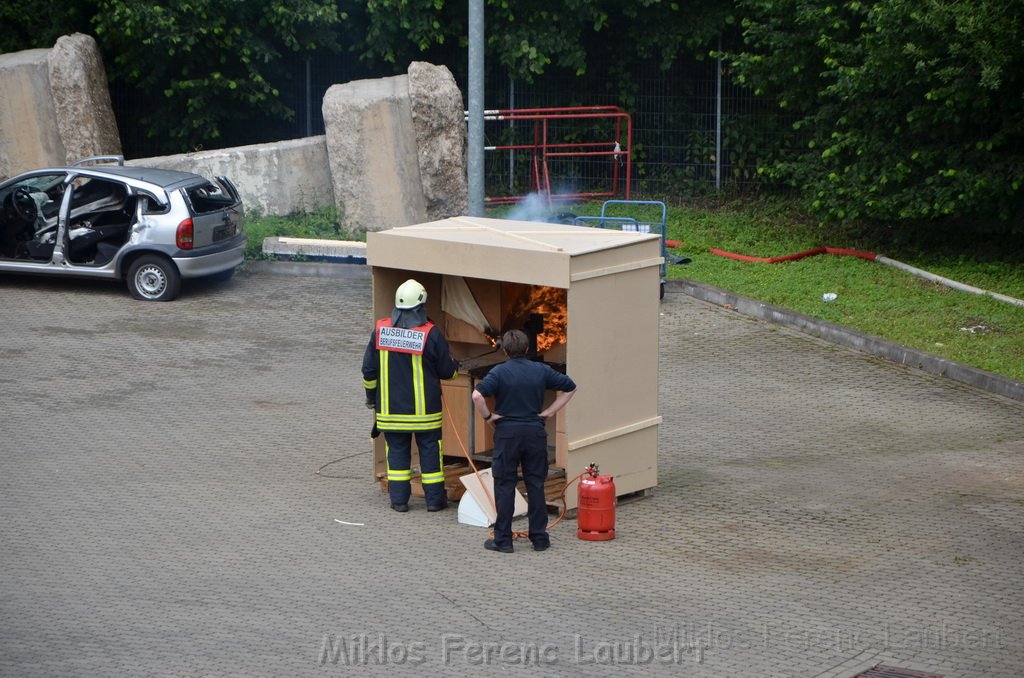 Tag der Offenen Tuer BF Koeln Weidenpesch Scheibenstr P561.JPG